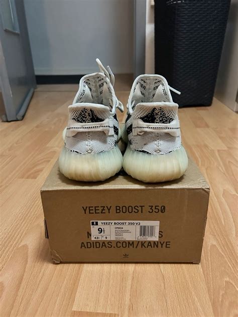 adidas yeezy 350 zebra größe 43